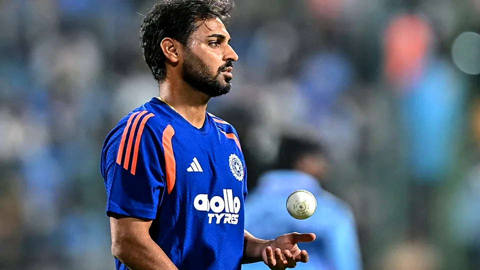 Santner Warns of Bhuvi’s New Zealand Trap: A Live Cricket TV Betting Angle